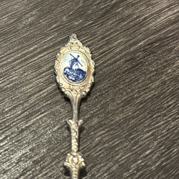 Delft Holland souvenir spoon. Vintage - Picture 2 of 6